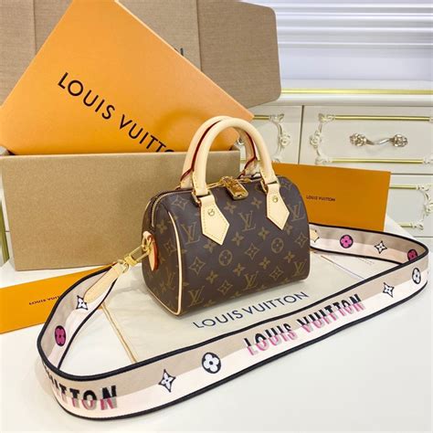 túi louis vuitton 2024